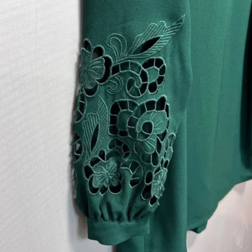 ✨ H&M Lace Cut-Out Balloon Sleeve‎ Dress✨ - Picture 4 of 4